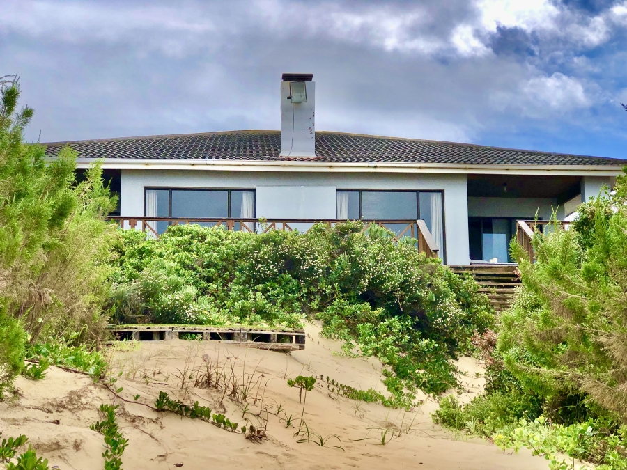 3 Bedroom Property for Sale in Cannon Rocks Eastern Cape